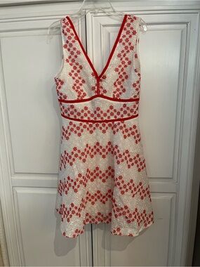 White Eyelet Dress with orange red Floral Accent from francesca’ssize small